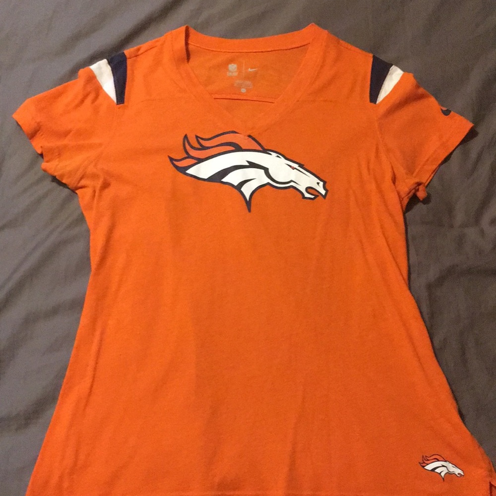 XL Nike Broncos T-shirt
